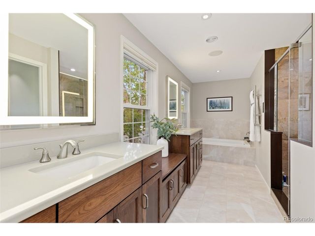 1137 Maple Cir, Broomfield, CO 80020