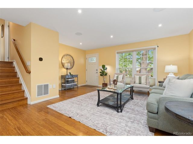 1137 Maple Cir, Broomfield, CO 80020