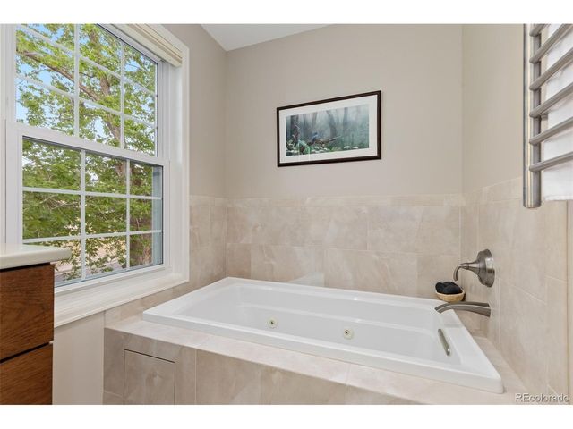 1137 Maple Cir, Broomfield, CO 80020