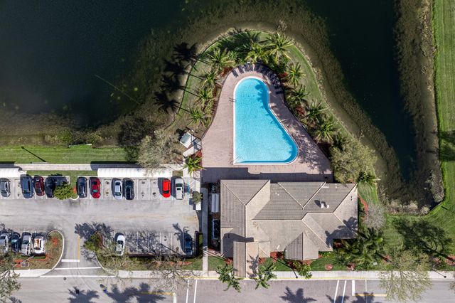 9153 Whistable Walk, Tamarac, FL 33321