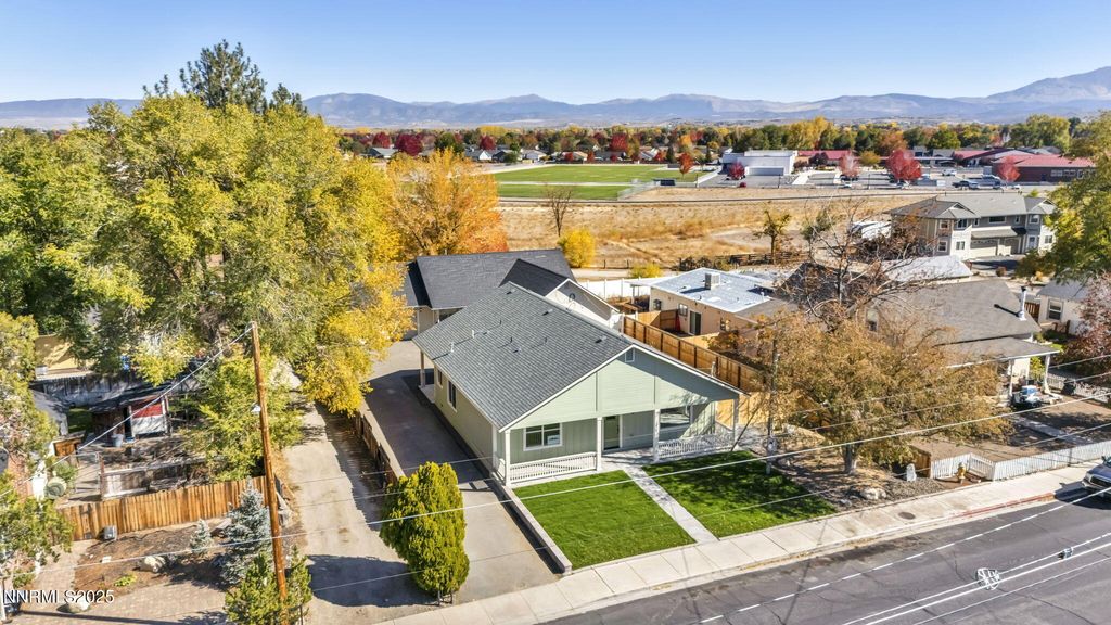 1421 Mission Street 1 & 2, Gardnerville, NV 89410