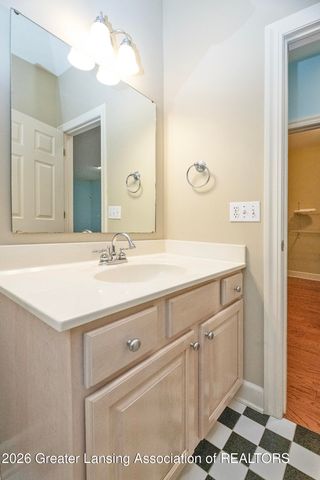 5490 Martinique Circle, East Lansing, MI 48823
