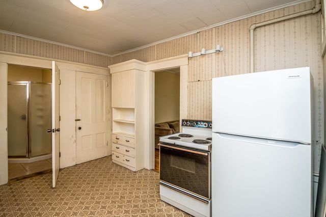 19 Elm Street, Whitefield, NH 03598