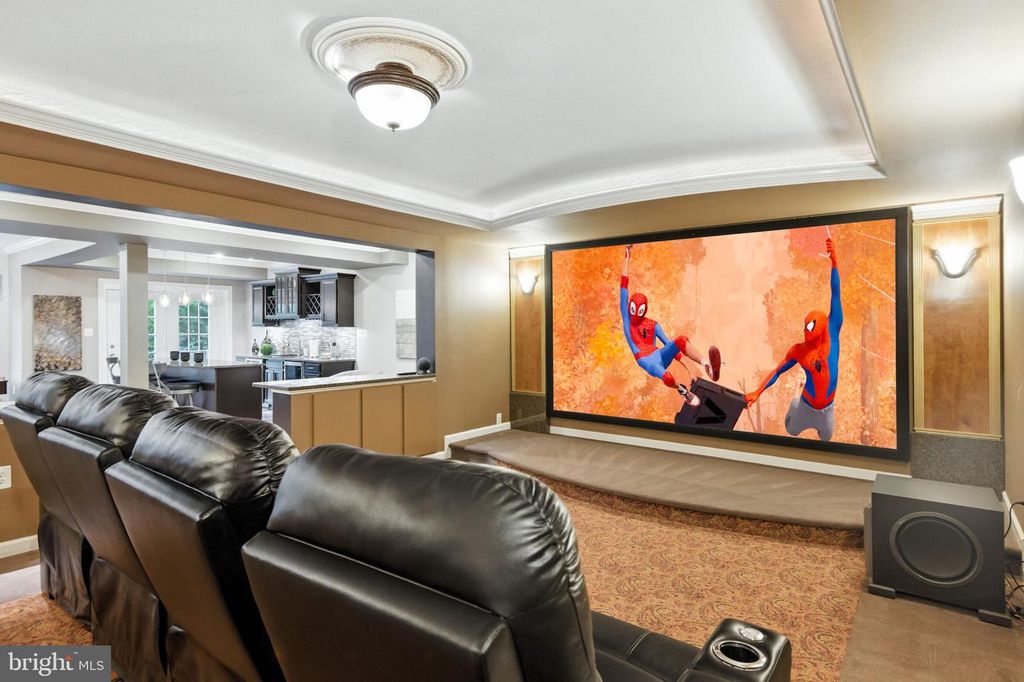 22530 FOREST RUN DR, Ashburn, VA 20148