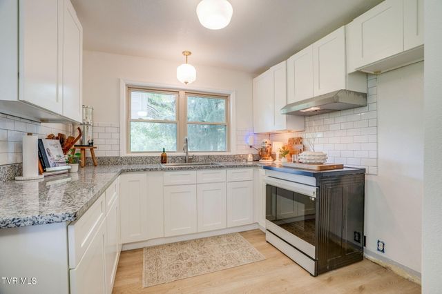 119 Cole Lane, Church Hill, TN 37642