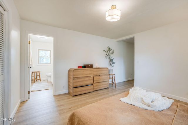 119 Cole Lane, Church Hill, TN 37642