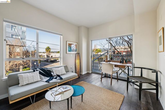 6465 San Pablo 203, Oakland, CA 94608