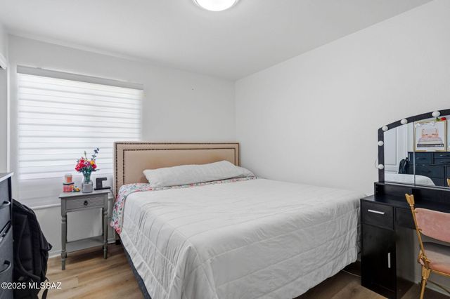 7085 W Amarante Drive, Tucson, AZ 85743