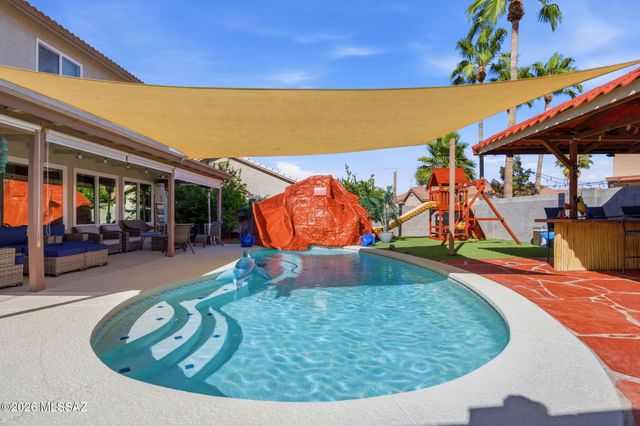 7085 W Amarante Drive, Tucson, AZ 85743