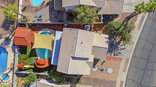 7085 W Amarante Drive, Tucson, AZ 85743