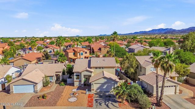 7085 W Amarante Drive, Tucson, AZ 85743