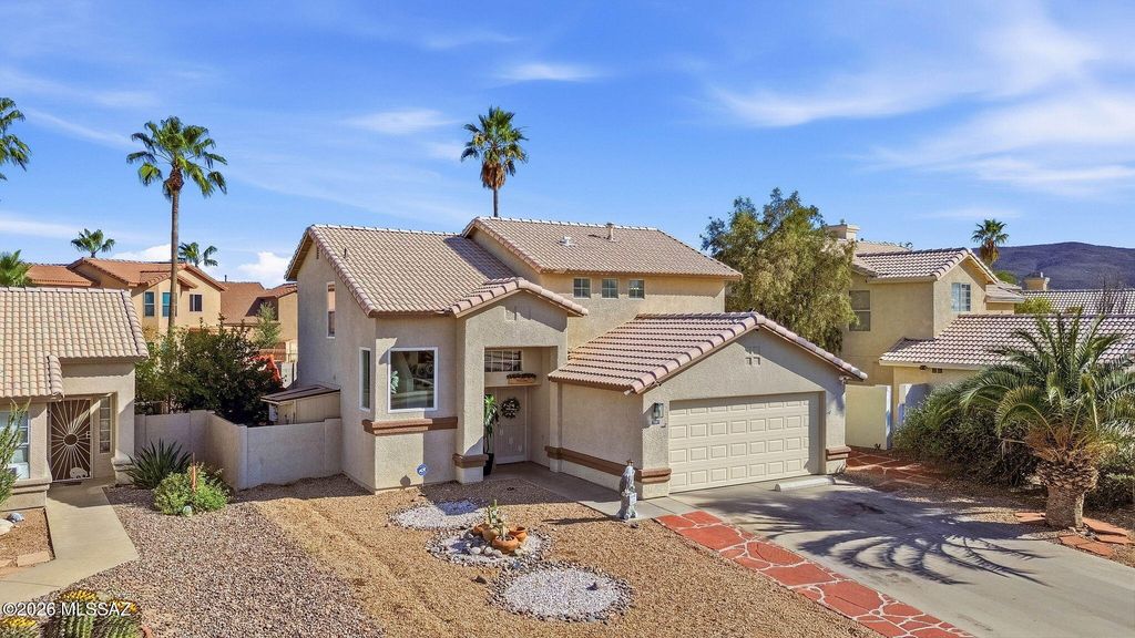 7085 W Amarante Drive, Tucson, AZ 85743
