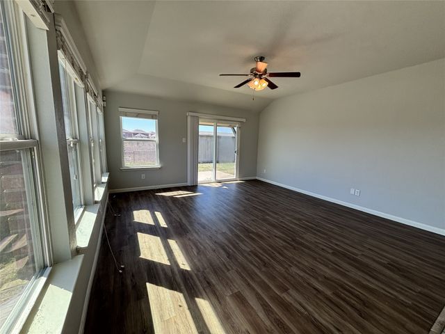 8050 Privet Street, Forney, TX 75126