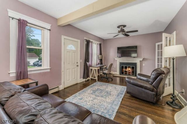 318 Marion Pl, Manville Boro, NJ 08835
