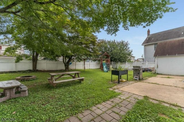318 Marion Pl, Manville Boro, NJ 08835
