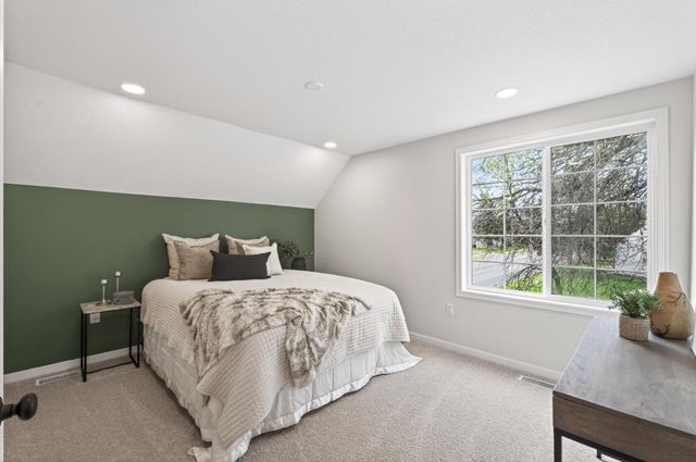 656 Madison Street, Anoka, MN 55303