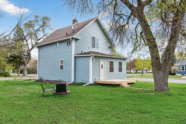 656 Madison Street, Anoka, MN 55303