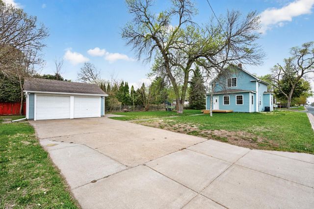 656 Madison Street, Anoka, MN 55303