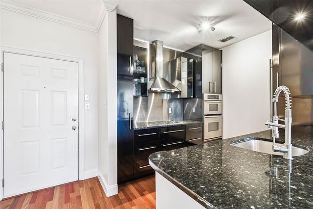 5000 CULBREATH KEY WAY 9-318, Tampa, FL 33611