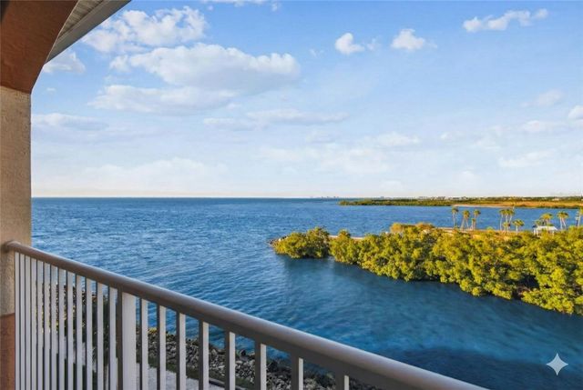 5000 CULBREATH KEY WAY 9-318, Tampa, FL 33611