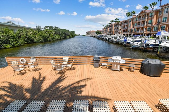 5000 CULBREATH KEY WAY 9-318, Tampa, FL 33611