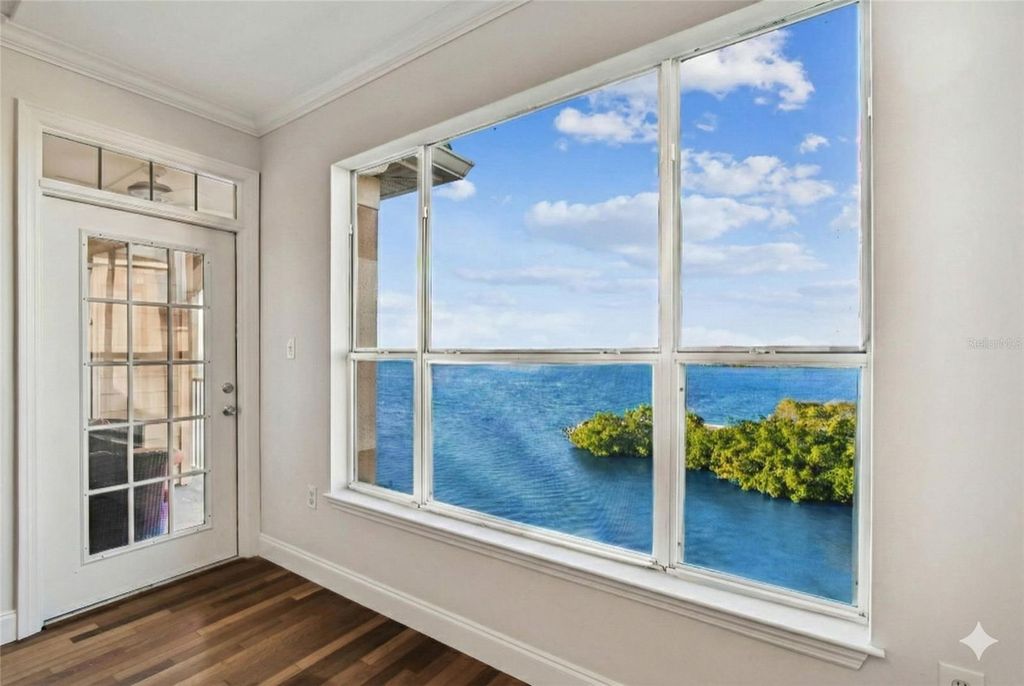 5000 CULBREATH KEY WAY 9-318, Tampa, FL 33611