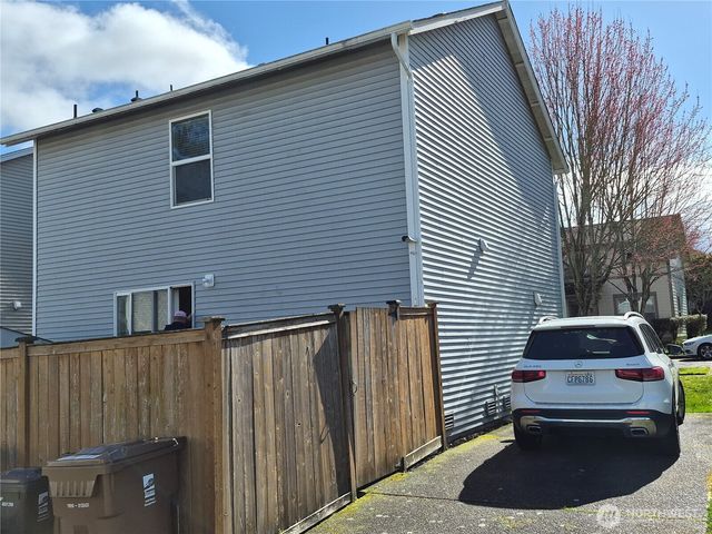 1725 E 41st, Tacoma, WA 98404