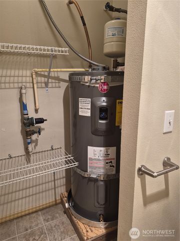 1725 E 41st, Tacoma, WA 98404