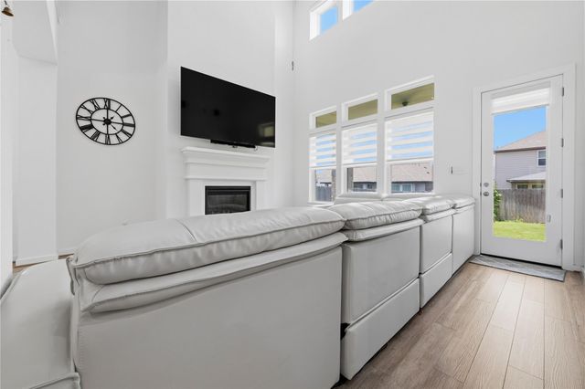 4306 Frankfurt LN, Round Rock, TX 78665