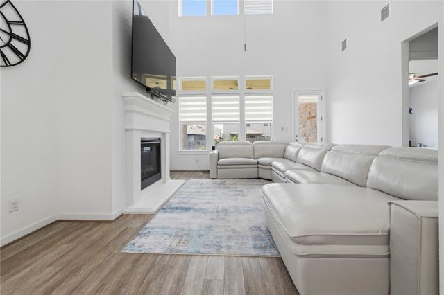 4306 Frankfurt LN, Round Rock, TX 78665