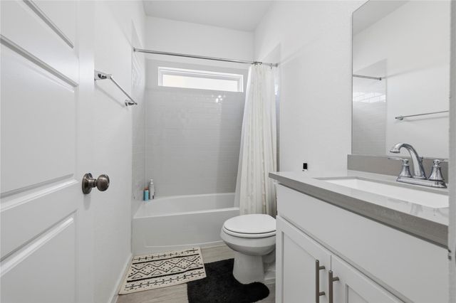 4306 Frankfurt LN, Round Rock, TX 78665