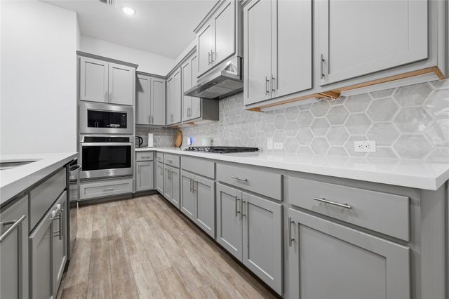4306 Frankfurt LN, Round Rock, TX 78665