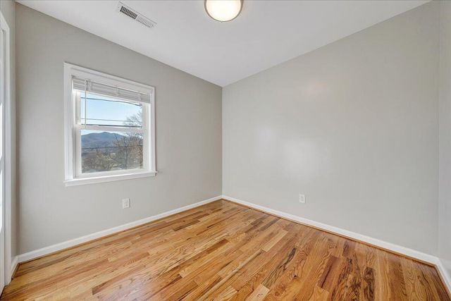 1724 Starview DR, Salem, VA 24153