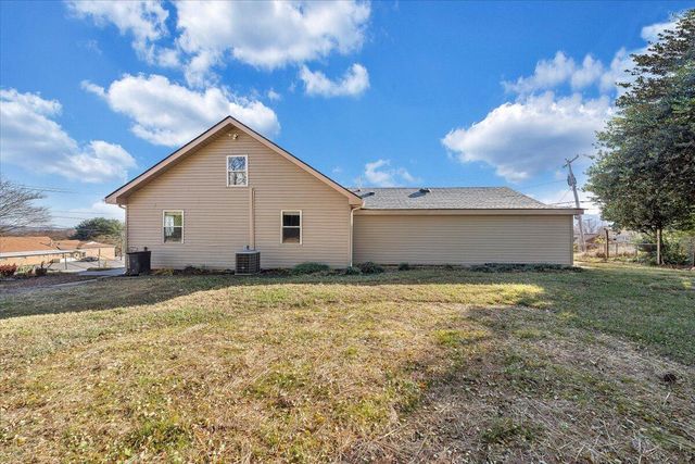 1724 Starview DR, Salem, VA 24153