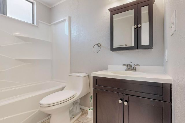 12013 Stilwell Drive NE APT A, Albuquerque, NM 87112
