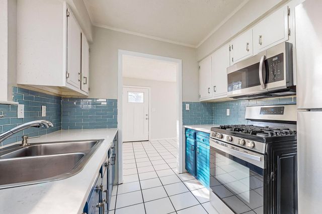 12013 Stilwell Drive NE APT A, Albuquerque, NM 87112