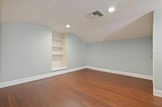 498 LAKEWOOD DRIVE, Brandon, FL 33510