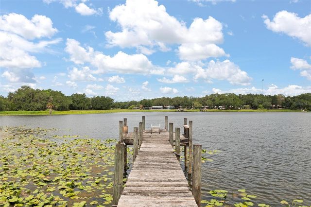 498 LAKEWOOD DRIVE, Brandon, FL 33510