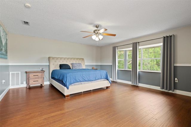 498 LAKEWOOD DRIVE, Brandon, FL 33510