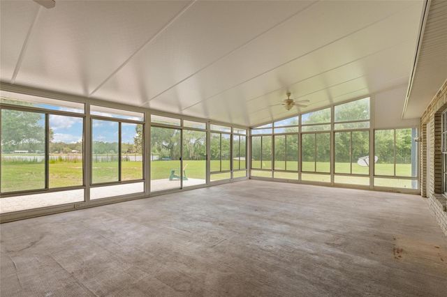 498 LAKEWOOD DRIVE, Brandon, FL 33510