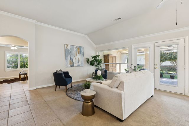 11001 Southerland Drive, Denton, TX 76207