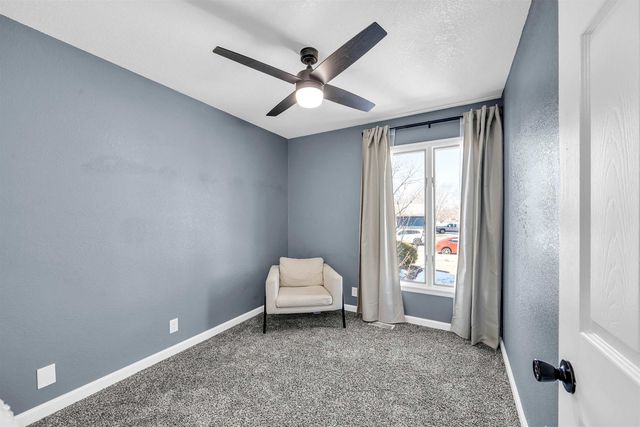 1920 N Wood Dr, Wichita, KS 67212