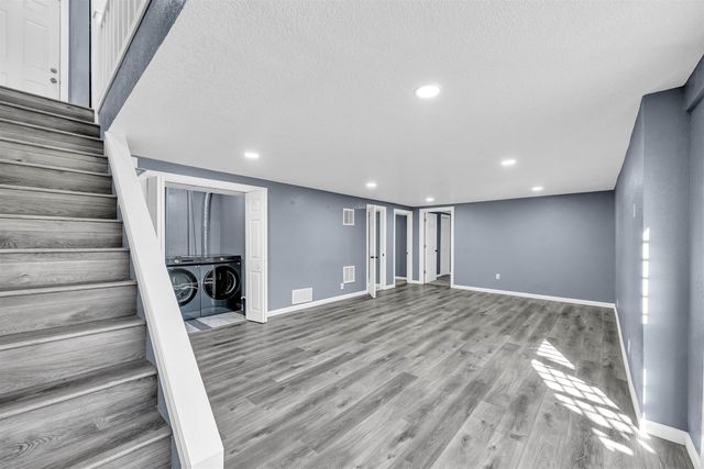 1920 N Wood Dr, Wichita, KS 67212