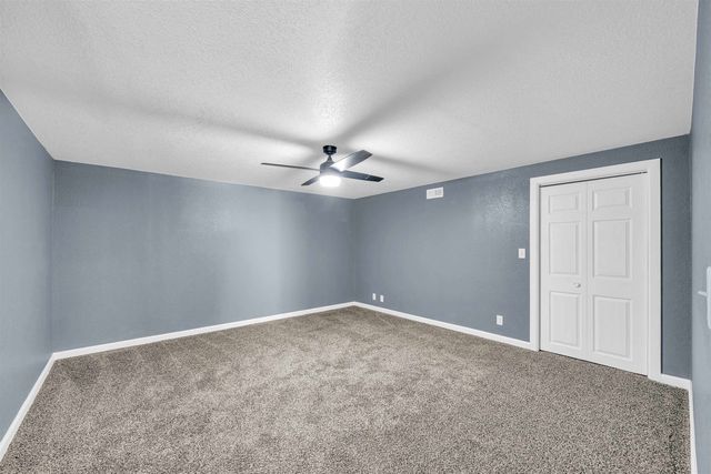 1920 N Wood Dr, Wichita, KS 67212