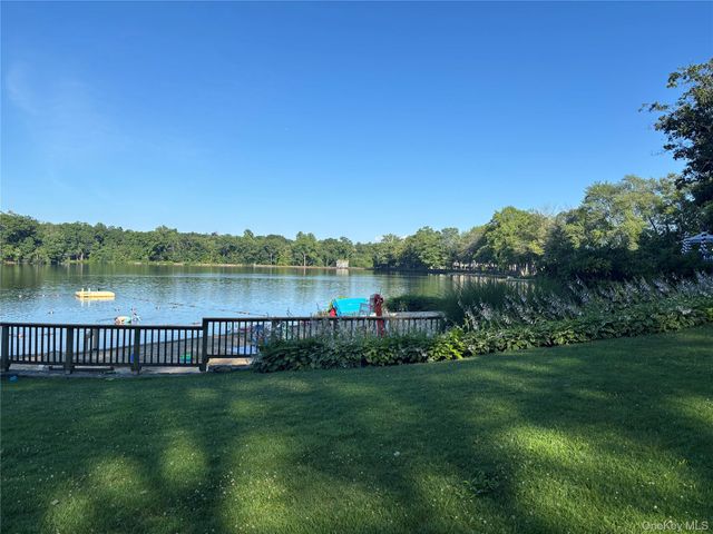 1183 California Road B-1, Eastchester, NY 10709