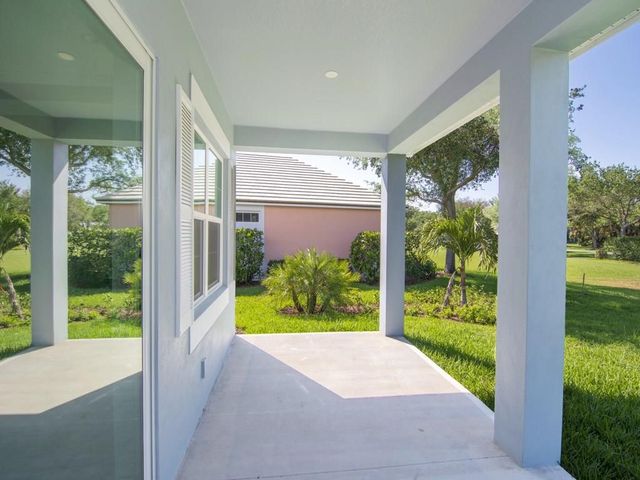 1891 E Cayman Road, Vero Beach, FL 32963