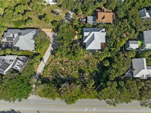 1891 E Cayman Road, Vero Beach, FL 32963