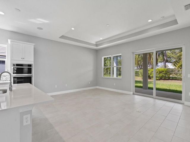1891 E Cayman Road, Vero Beach, FL 32963