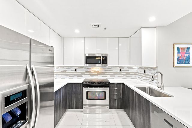 511 SE 5 Avenue 1208, Fort Lauderdale, FL 33301