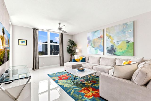 511 SE 5 Avenue 1208, Fort Lauderdale, FL 33301